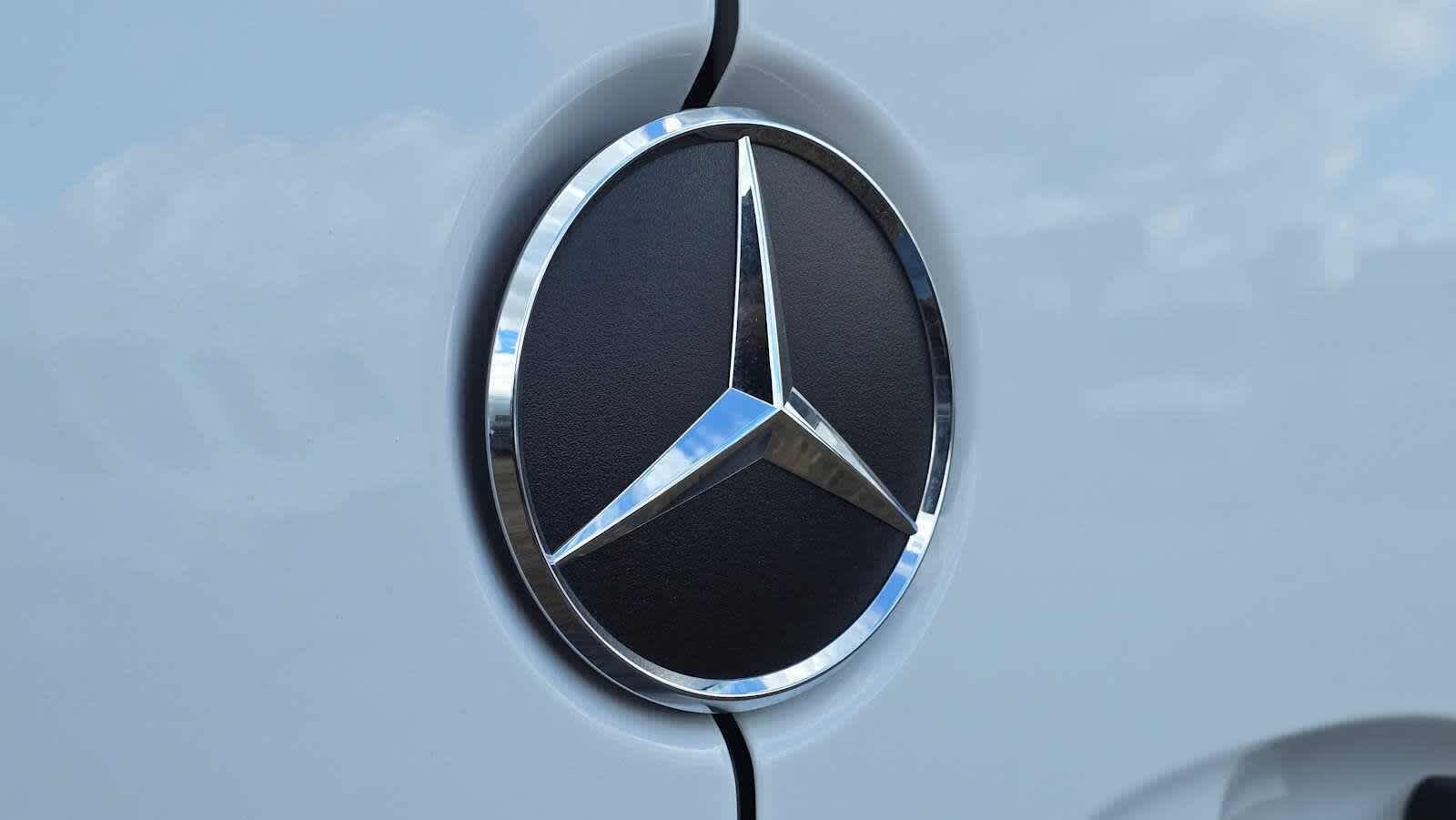 2025 Mercedes-Benz Sprinter Cargo Van 2500 Standard Roof I4 Diesel 144 RWD