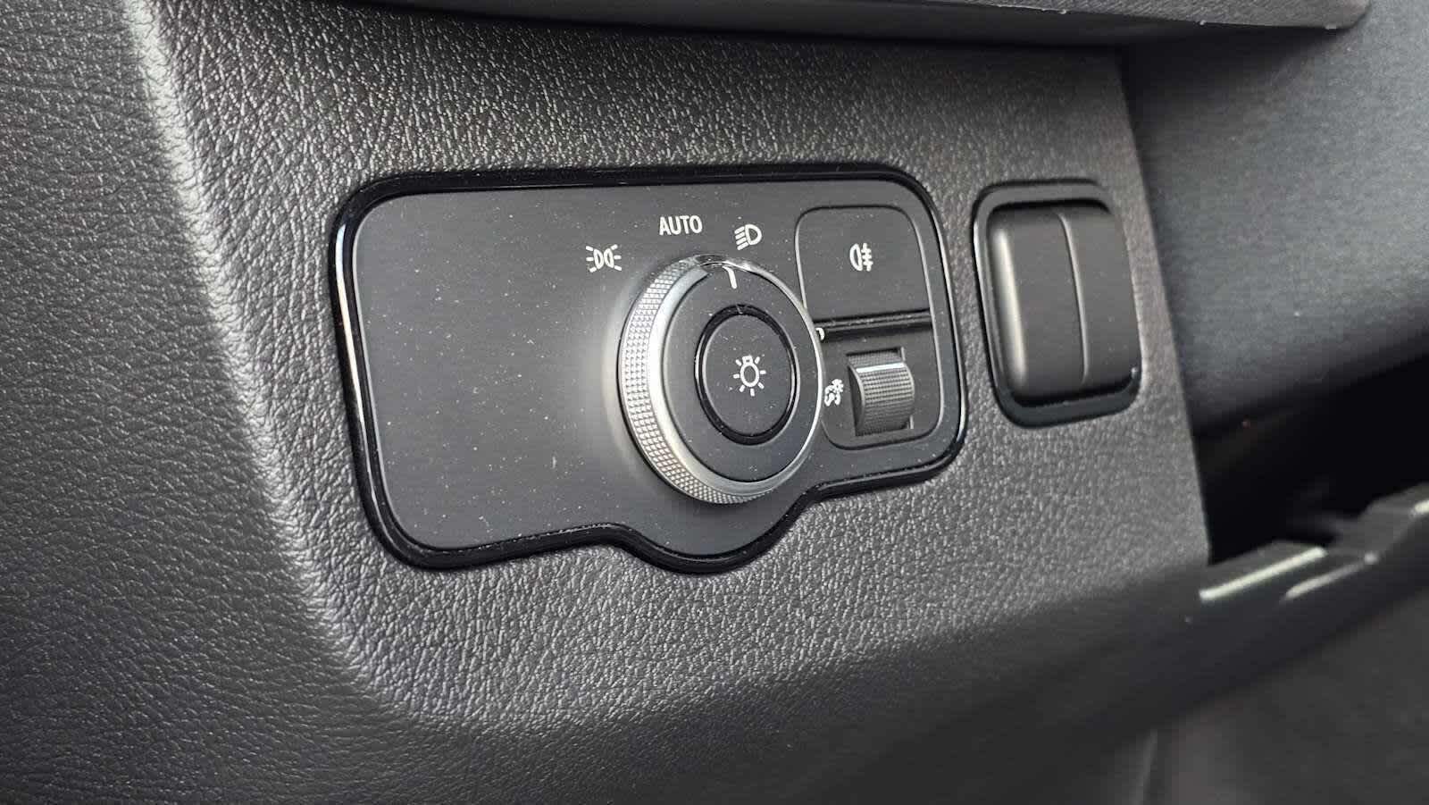 2025 Mercedes-Benz Sprinter Cargo Van 2500 Standard Roof I4 Diesel 144 RWD