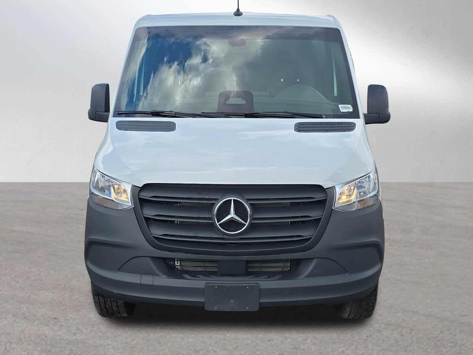 2025 Mercedes-Benz Sprinter Cargo Van 2500 Standard Roof I4 Diesel 144 RWD