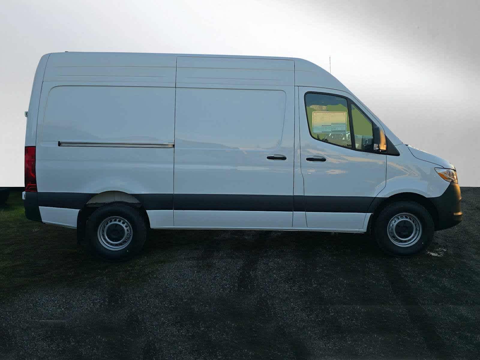 2026 Mercedes-Benz Sprinter 2500 Standard Roof I4 Diesel 144" RWD