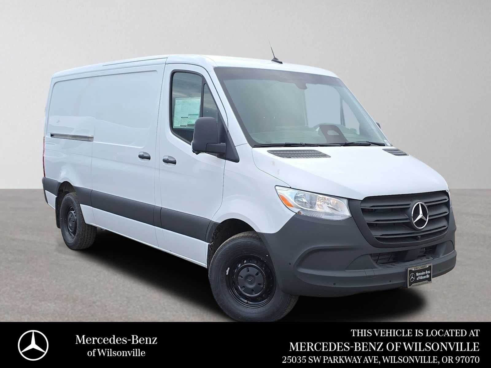 2026 Mercedes-Benz Sprinter 2500 Standard Roof I4 Diesel 144 RWD