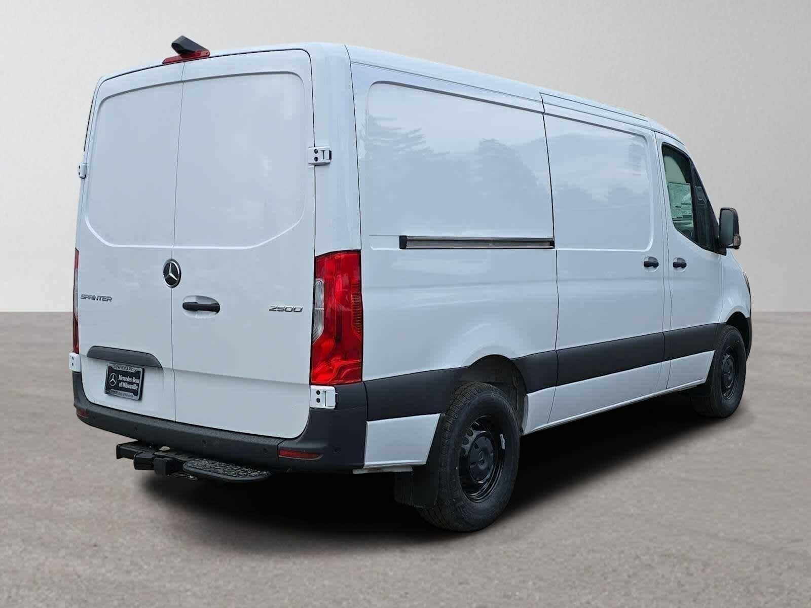 2026 Mercedes-Benz Sprinter 2500 Standard Roof I4 Diesel 144 RWD