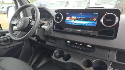 2026 Mercedes-Benz Sprinter 2500 Standard Roof I4 Diesel 144 RWD