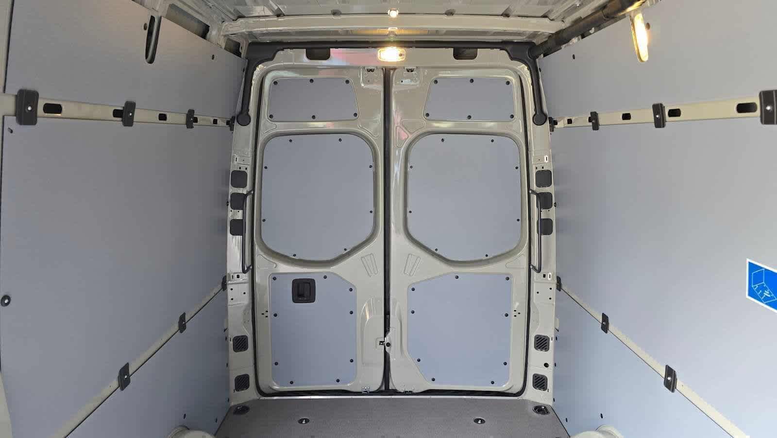 2026 Mercedes-Benz Sprinter 2500 Standard Roof I4 Diesel 144 RWD