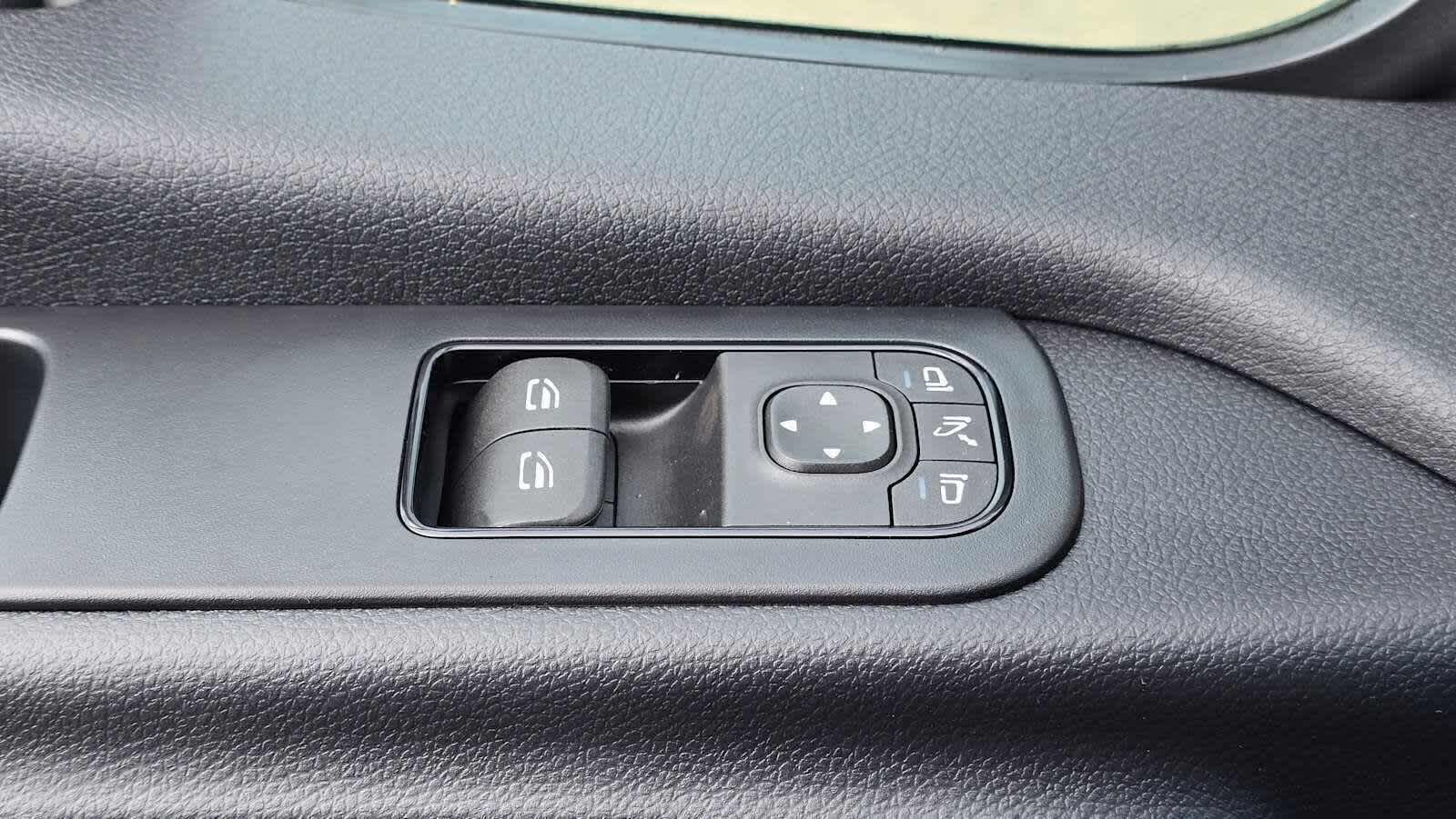 2026 Mercedes-Benz Sprinter 2500 Standard Roof I4 Diesel 144 RWD