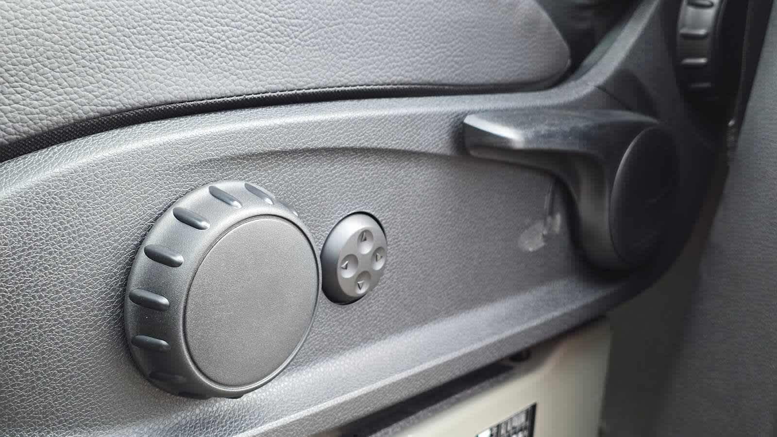 2026 Mercedes-Benz Sprinter 2500 Standard Roof I4 Diesel 144 RWD