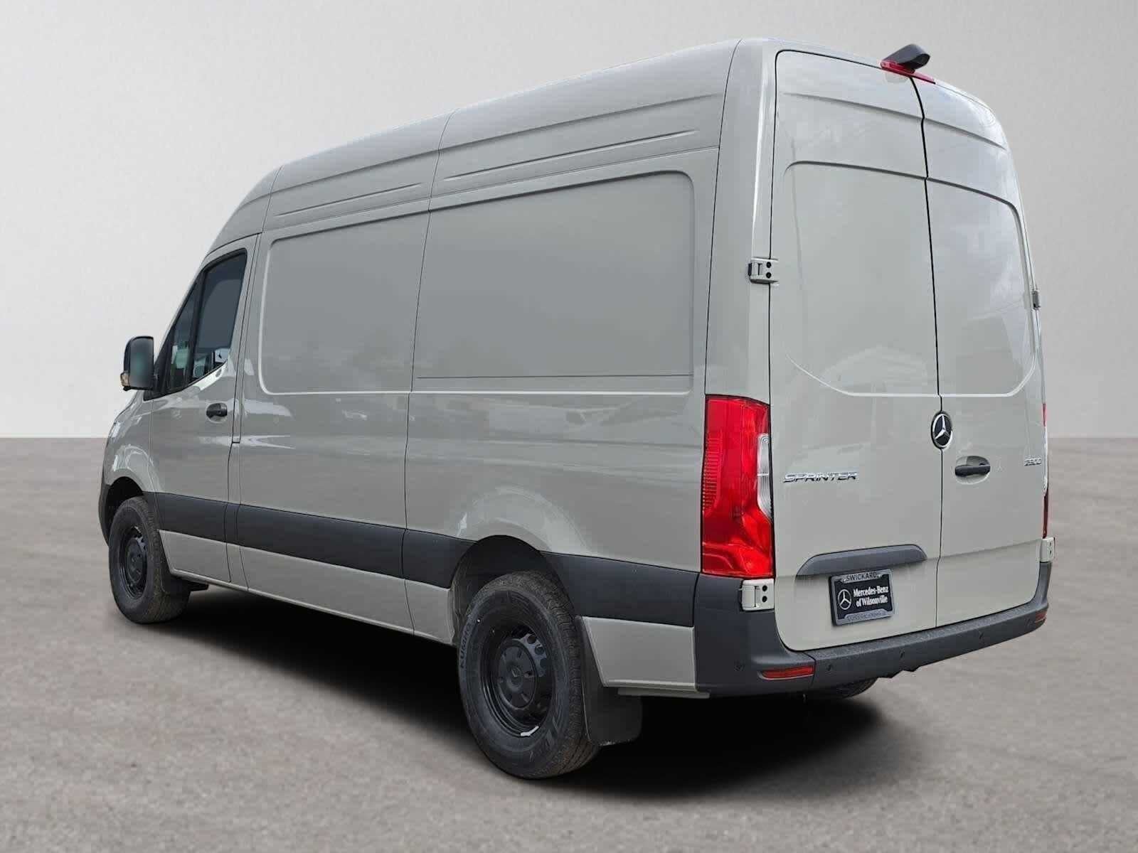 2026 Mercedes-Benz Sprinter 2500 Standard Roof I4 Diesel 144 RWD