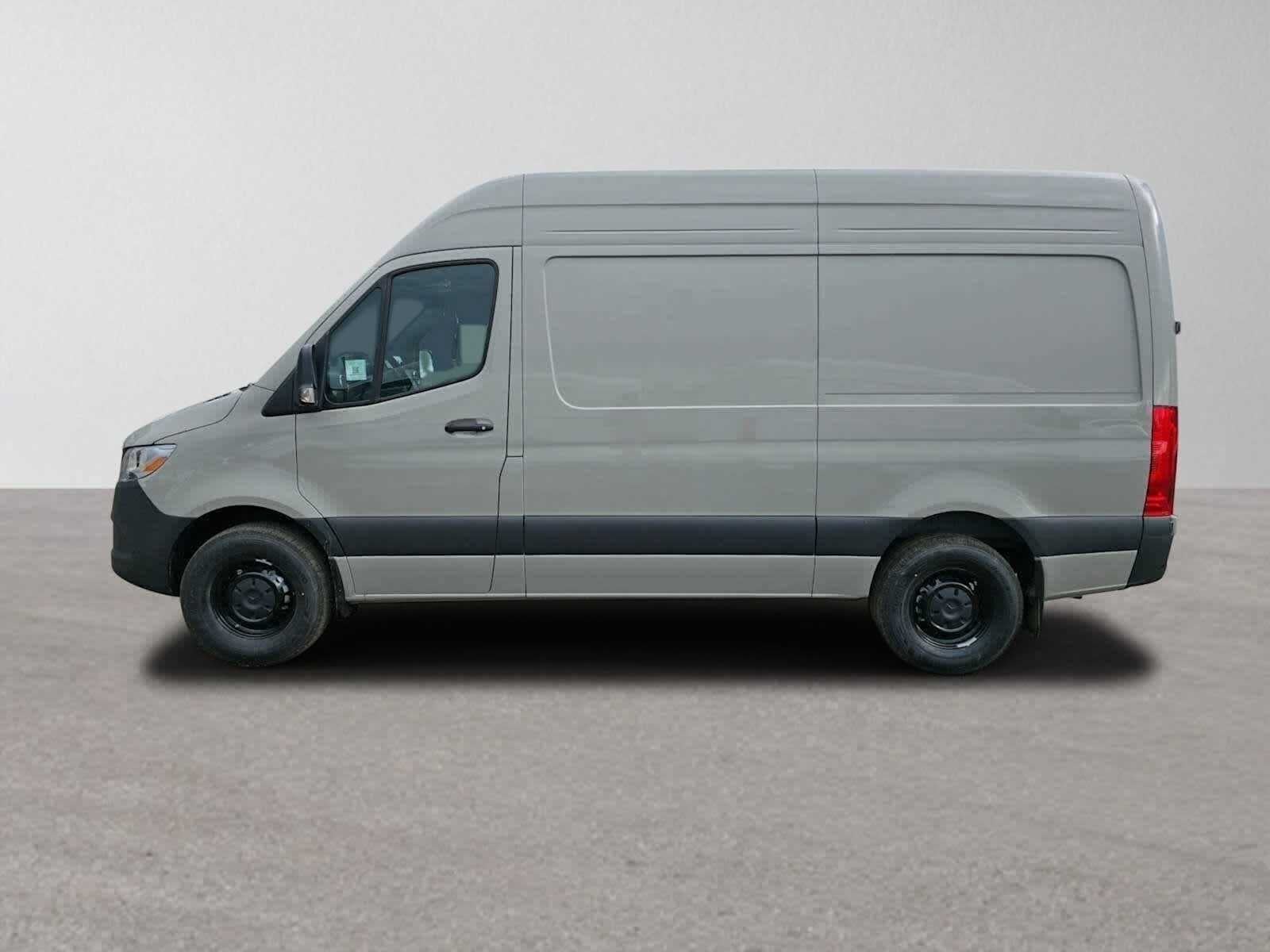 2026 Mercedes-Benz Sprinter 2500 Standard Roof I4 Diesel 144 RWD