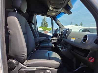 2026 Mercedes-Benz Sprinter 2500 Standard Roof I4 Diesel 144 RWD