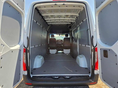2026 Mercedes-Benz Sprinter 2500 Standard Roof I4 Diesel 144 RWD