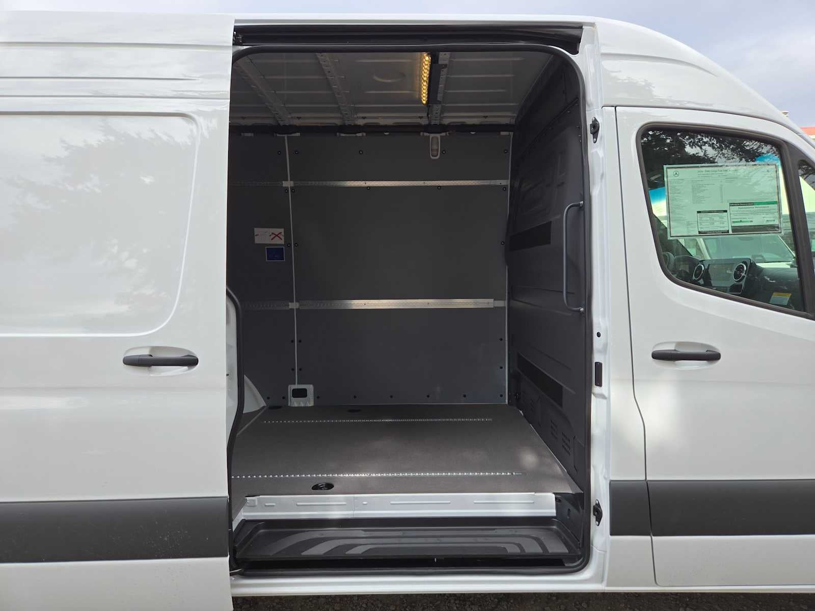 2026 Mercedes-Benz Sprinter Cargo 2500 Standard Roof I4 Diesel 144 RWD