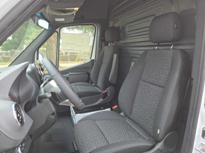 2026 Mercedes-Benz Sprinter Cargo 2500 Standard Roof I4 Diesel 144 RWD