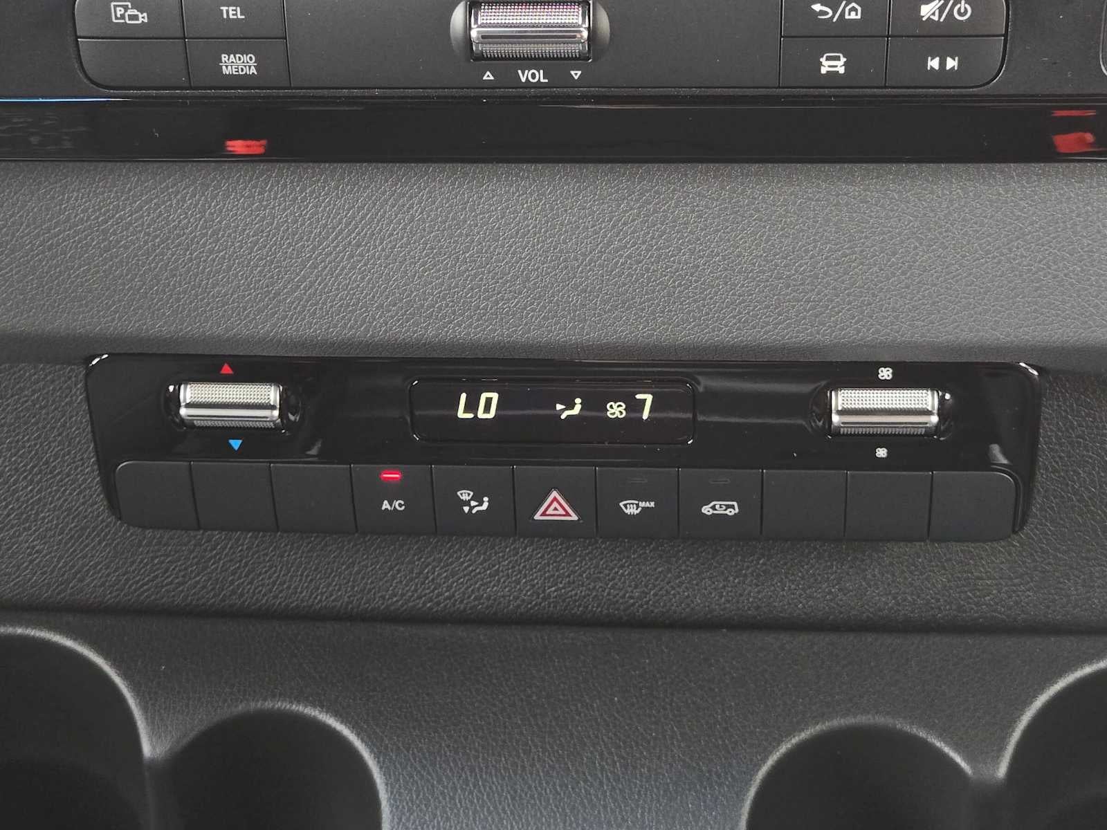 2026 Mercedes-Benz Sprinter Cargo 2500 Standard Roof I4 Diesel 144 RWD
