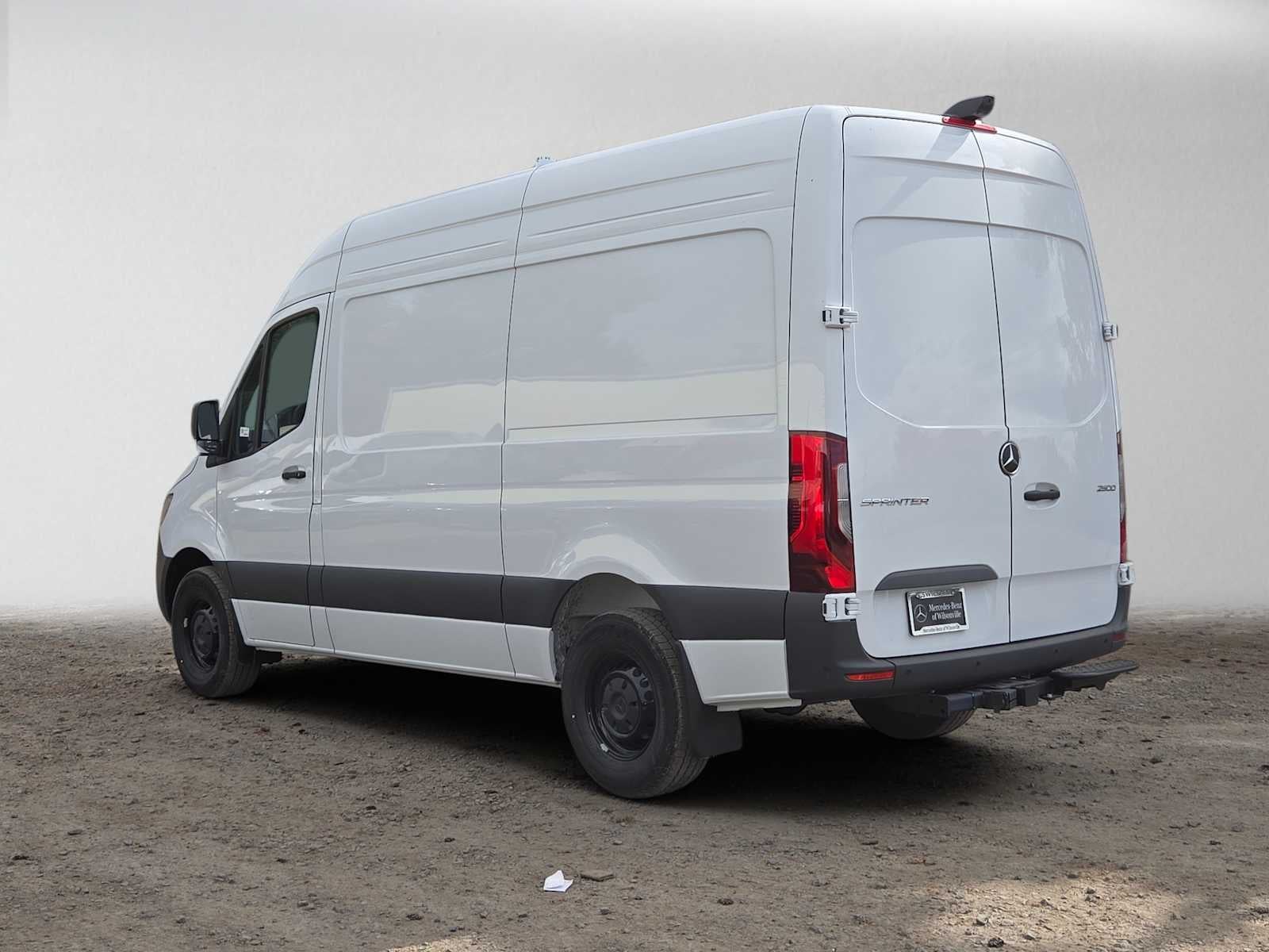 2026 Mercedes-Benz Sprinter Cargo 2500 Standard Roof I4 Diesel 144 RWD