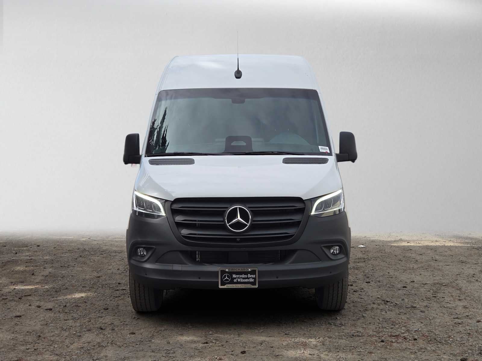 2026 Mercedes-Benz Sprinter Cargo 2500 Standard Roof I4 Diesel 144 RWD
