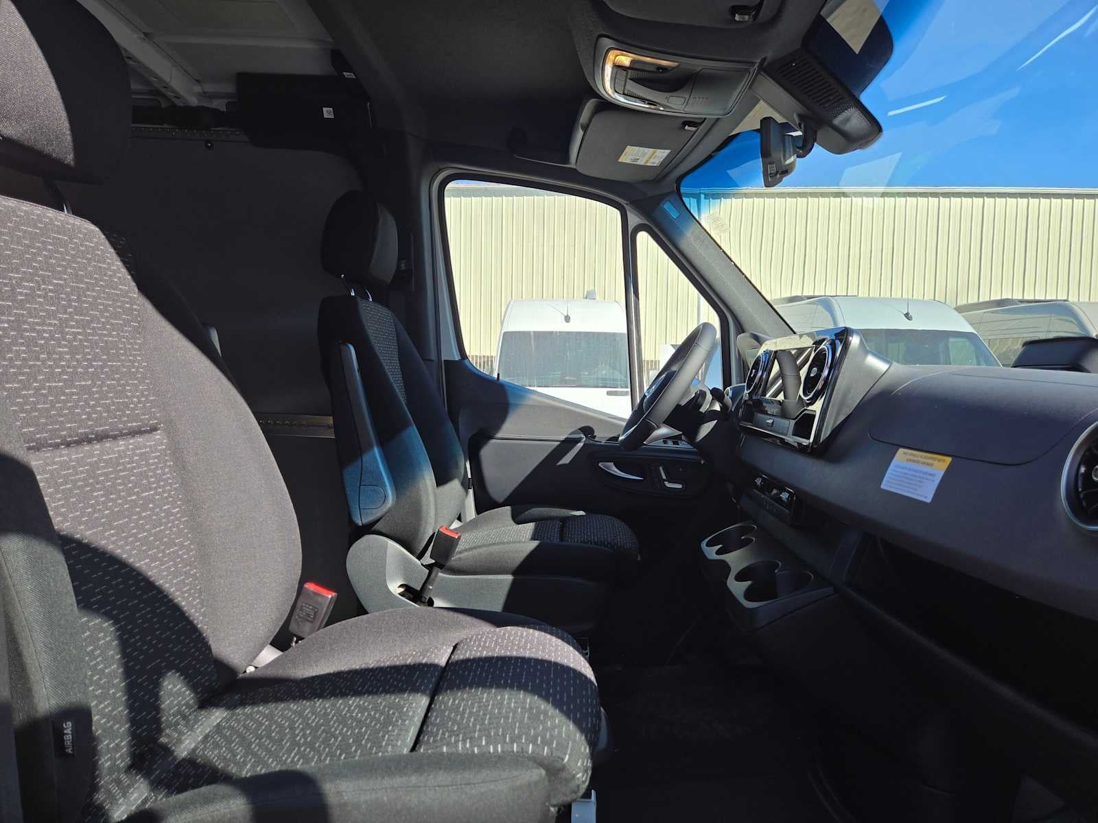 2026 Mercedes-Benz Sprinter Cargo 2500 Standard Roof I4 Diesel 144 RWD