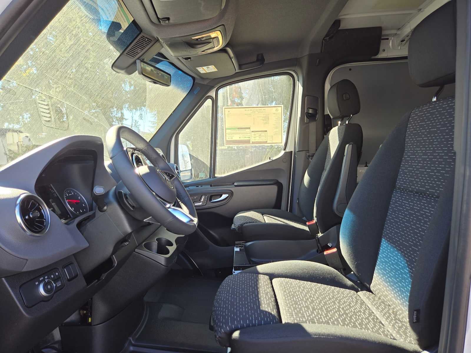 2026 Mercedes-Benz Sprinter Cargo 2500 Standard Roof I4 Diesel 144 RWD