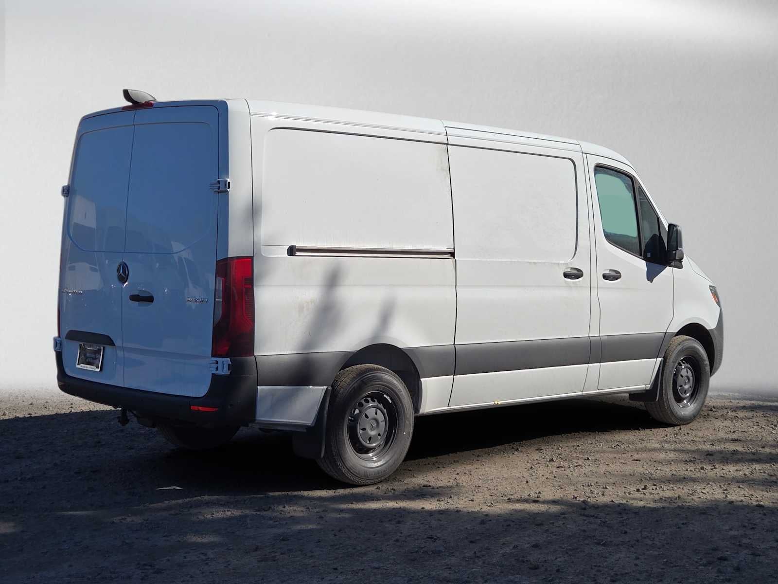 2026 Mercedes-Benz Sprinter Cargo 2500 Standard Roof I4 Diesel 144 RWD