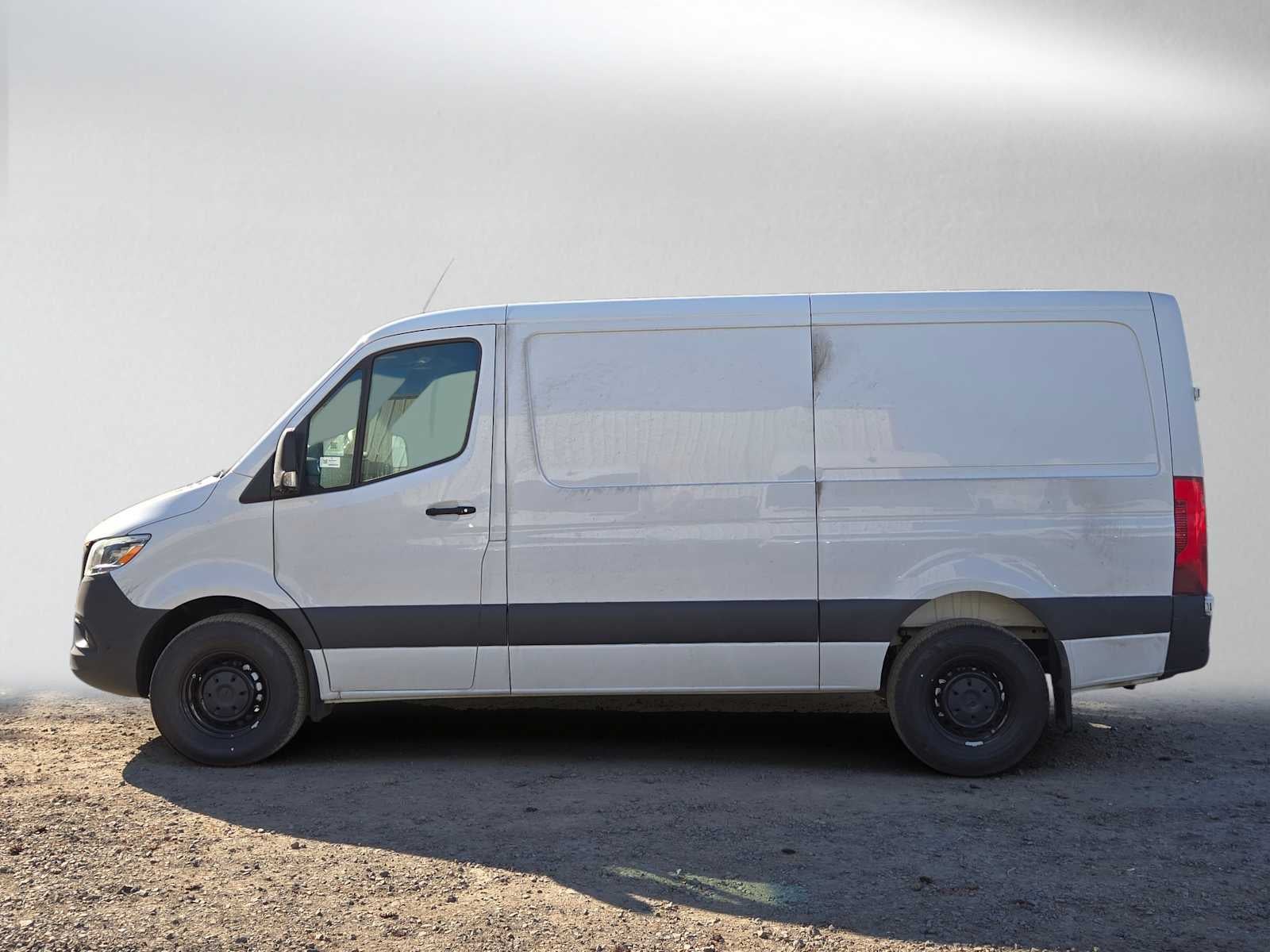 2026 Mercedes-Benz Sprinter Cargo 2500 Standard Roof I4 Diesel 144 RWD