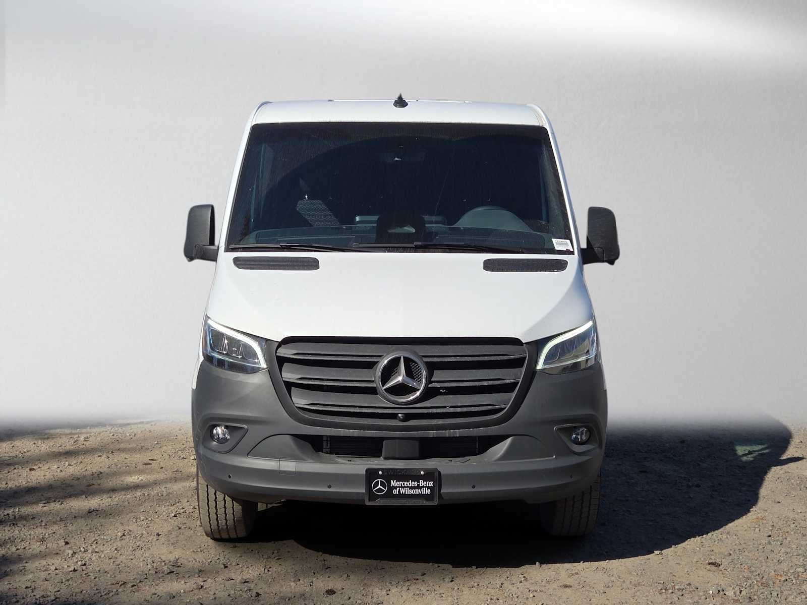 2026 Mercedes-Benz Sprinter Cargo 2500 Standard Roof I4 Diesel 144 RWD