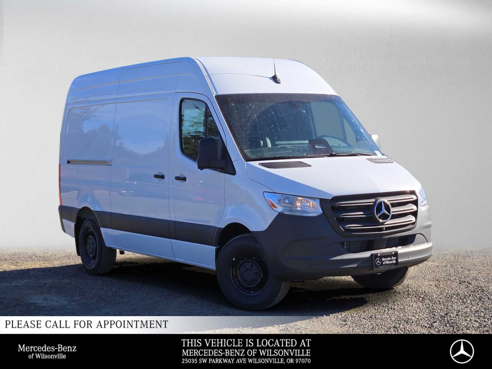 2026 Mercedes-Benz Sprinter Cargo 2500 Standard Roof I4 Diesel 144 RWD