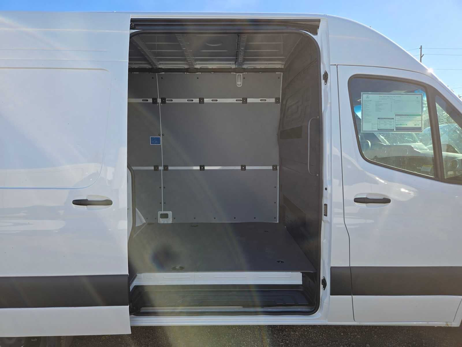 2026 Mercedes-Benz Sprinter Cargo 2500 Standard Roof I4 Diesel 144 RWD