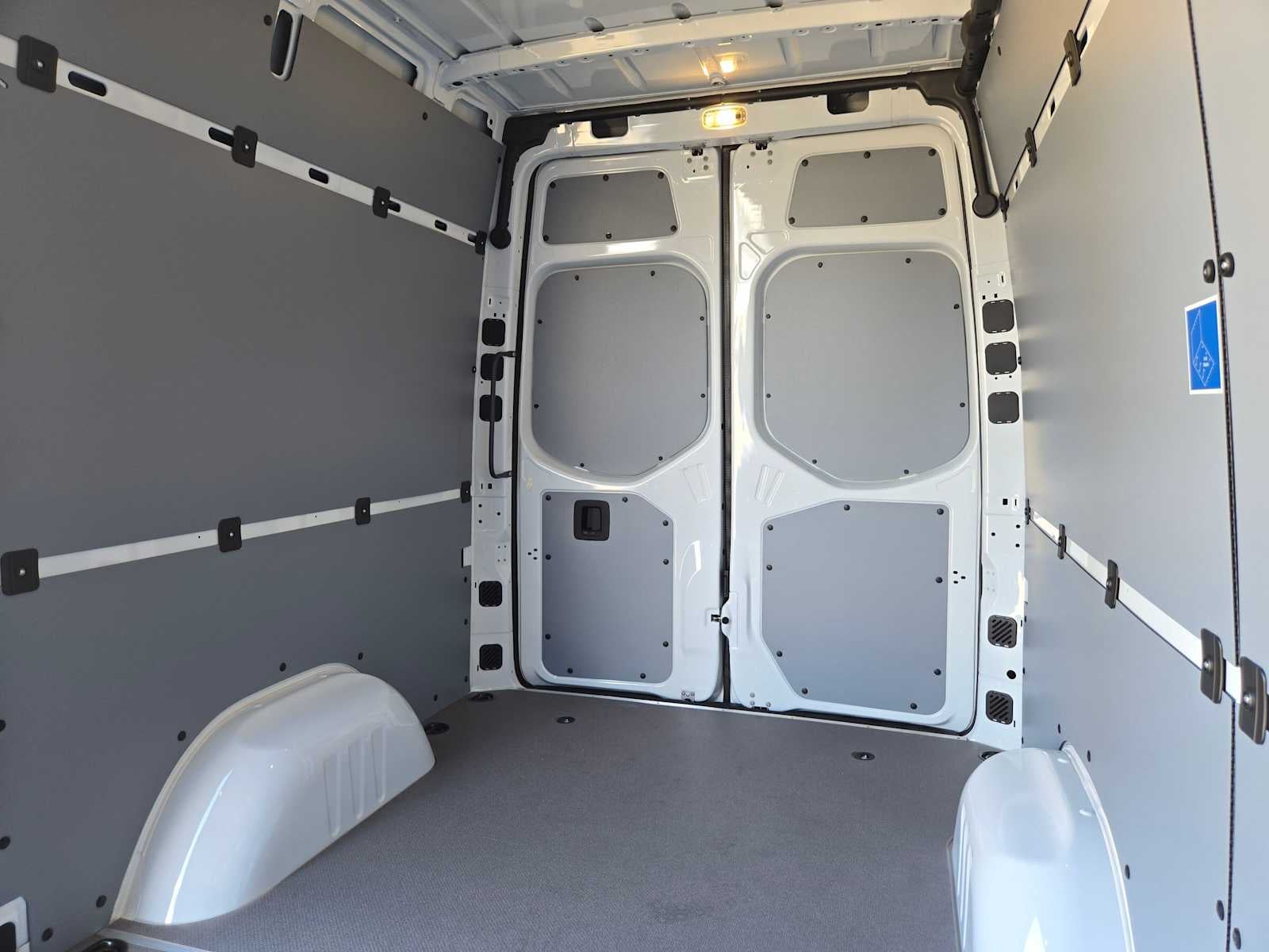 2026 Mercedes-Benz Sprinter Cargo 2500 Standard Roof I4 Diesel 144 RWD