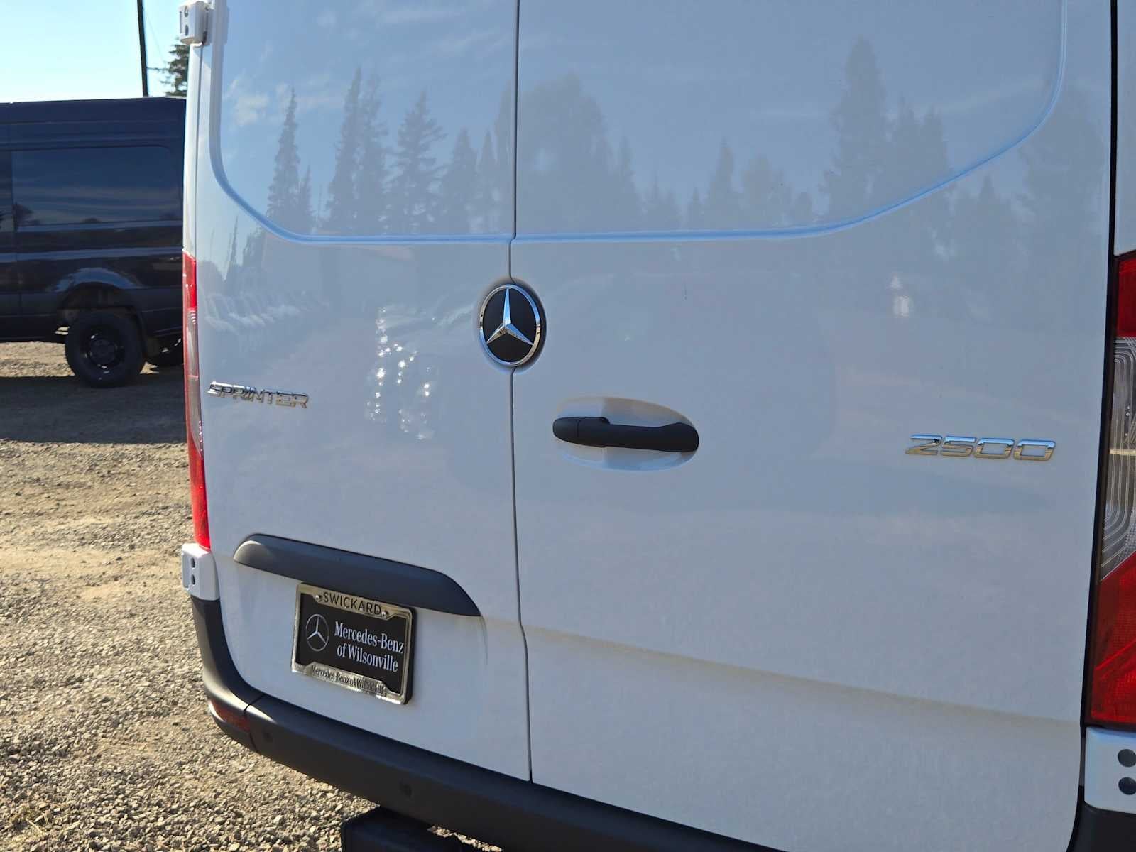 2026 Mercedes-Benz Sprinter Cargo 2500 Standard Roof I4 Diesel 144 RWD