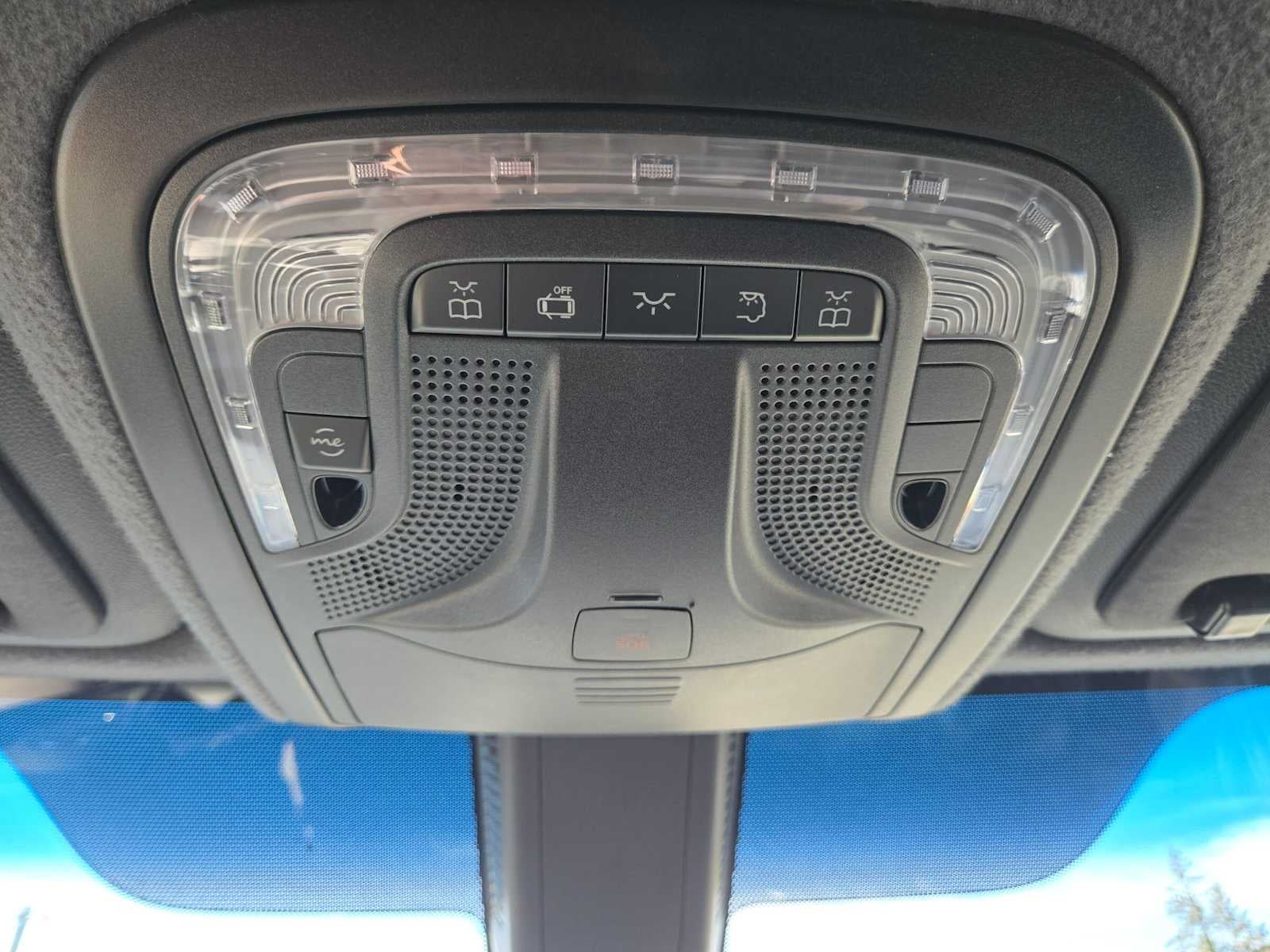 2026 Mercedes-Benz Sprinter Cargo 2500 Standard Roof I4 Diesel 144 RWD
