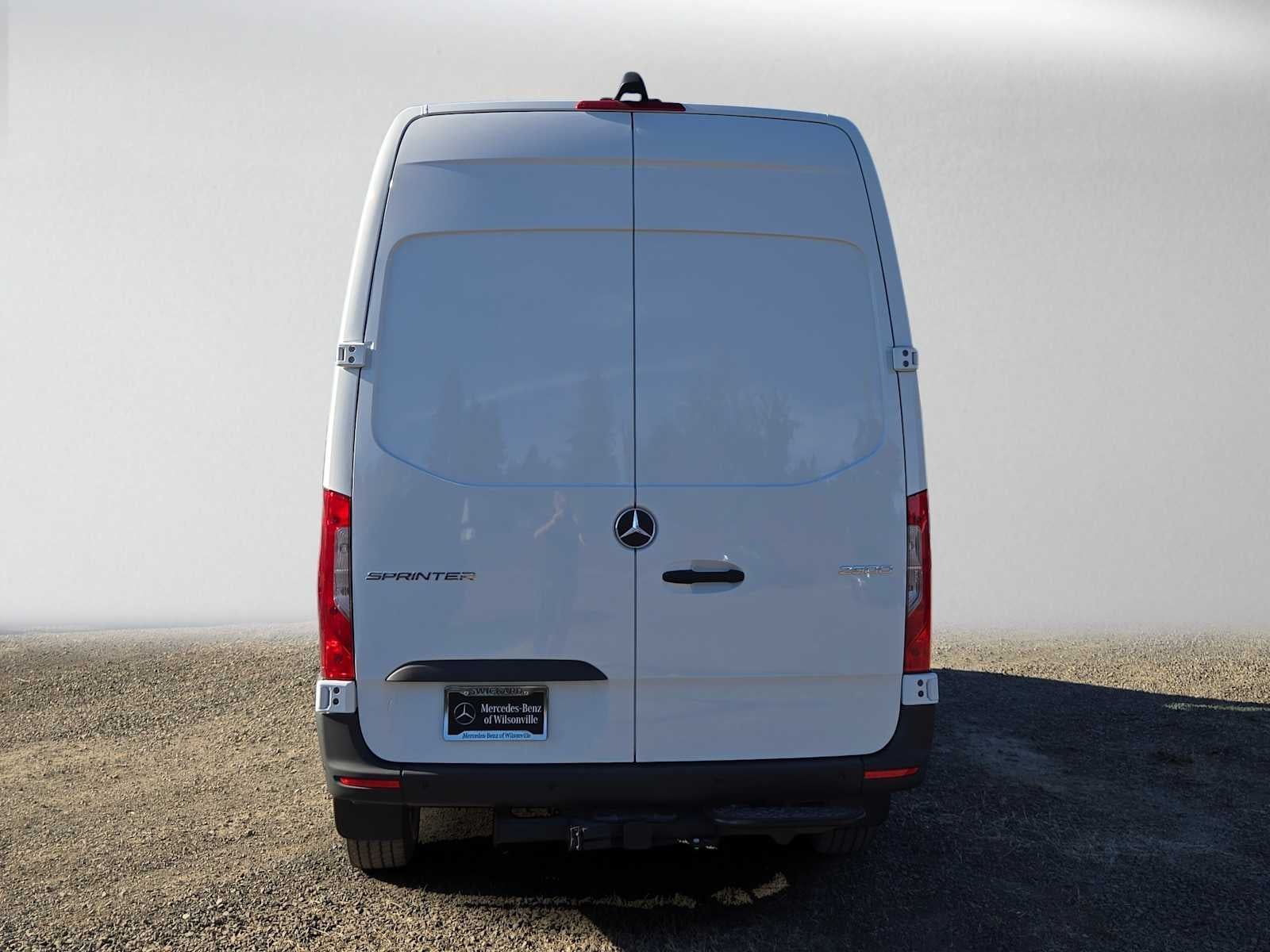 2026 Mercedes-Benz Sprinter Cargo 2500 Standard Roof I4 Diesel 144 RWD