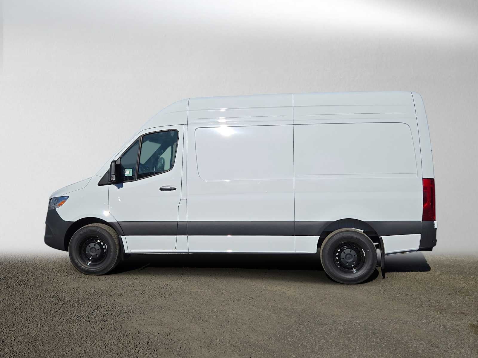 2026 Mercedes-Benz Sprinter Cargo 2500 Standard Roof I4 Diesel 144 RWD