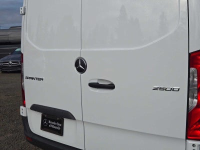 2026 Mercedes-Benz Sprinter Cargo 2500 Standard Roof I4 Diesel 144 RWD