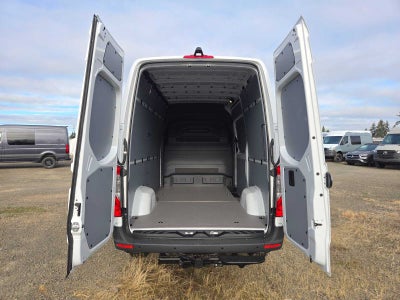 2026 Mercedes-Benz Sprinter Cargo 2500 Standard Roof I4 Diesel 144 RWD