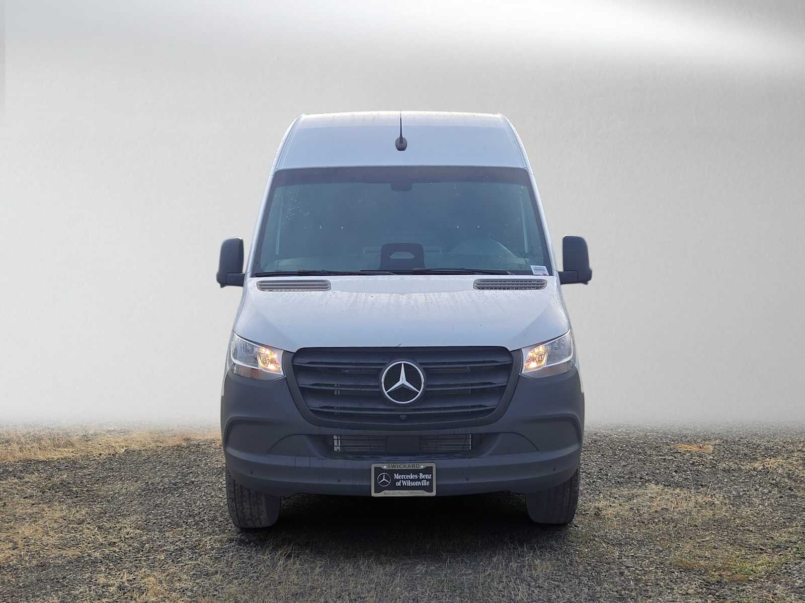 2026 Mercedes-Benz Sprinter Cargo 2500 Standard Roof I4 Diesel 144 RWD
