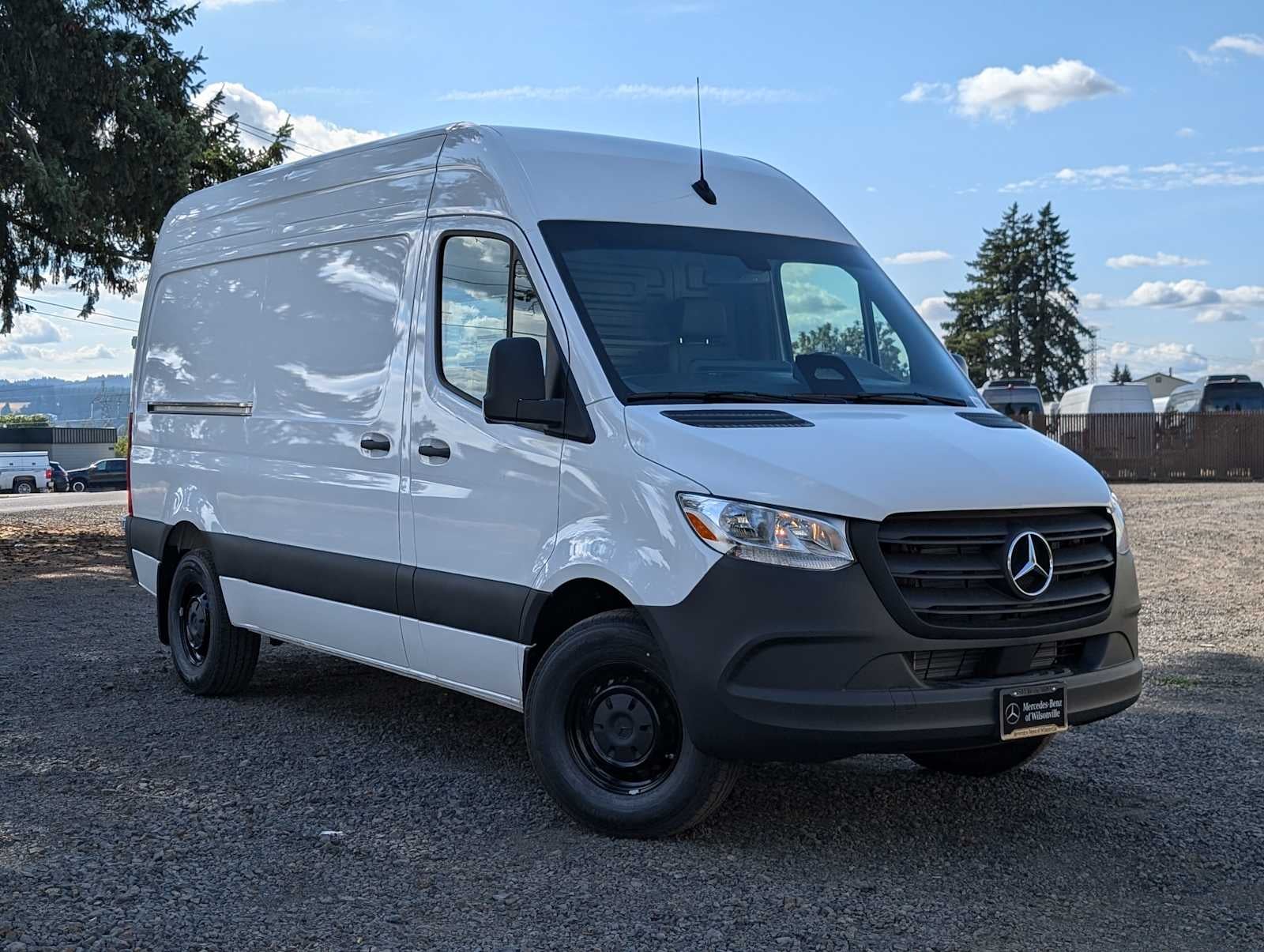 2025 Mercedes-Benz Sprinter Cargo Van 2500 Standard Roof I4 Diesel 144" RWD
