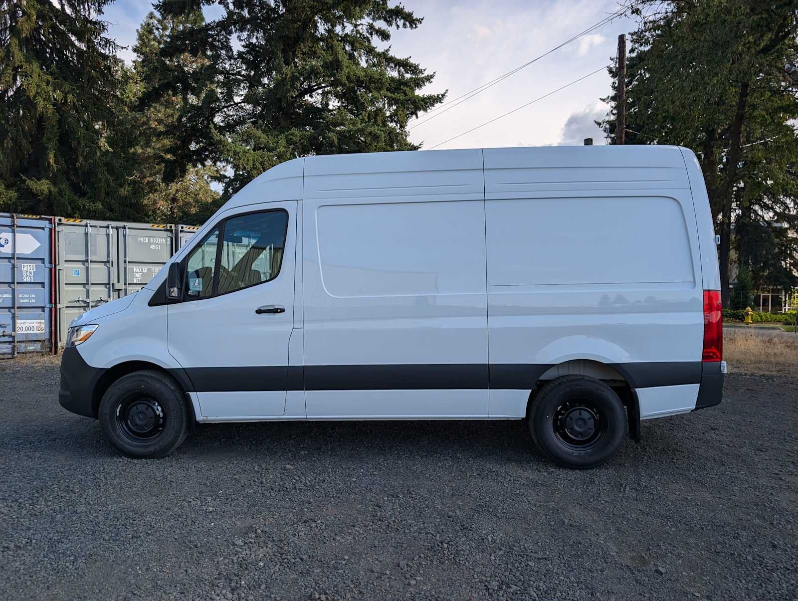 2025 Mercedes-Benz Sprinter Cargo Van 2500 Standard Roof I4 Diesel 144" RWD