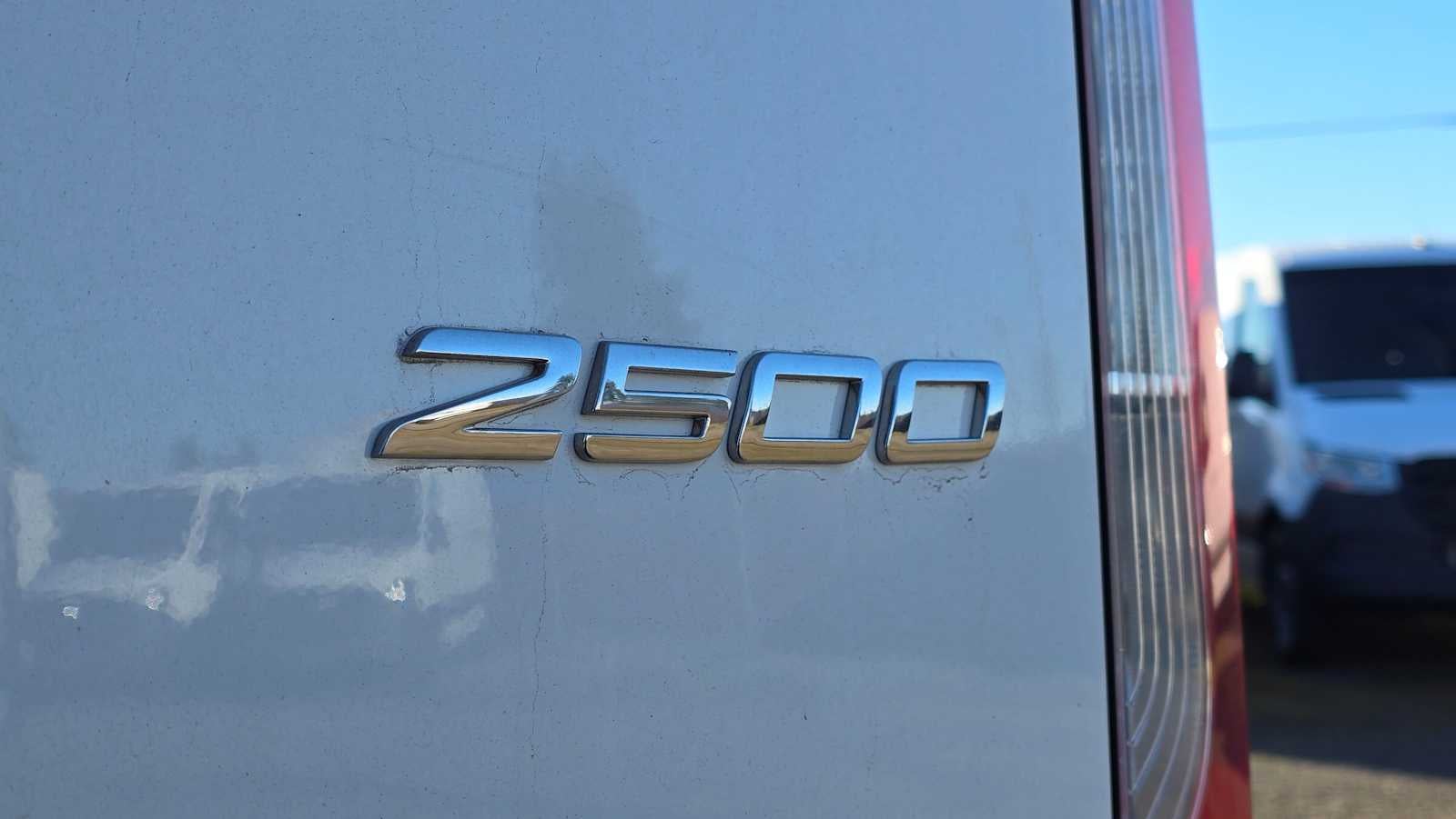 2025 Mercedes-Benz Sprinter Cargo Van 2500 Standard Roof I4 Diesel 144" RWD