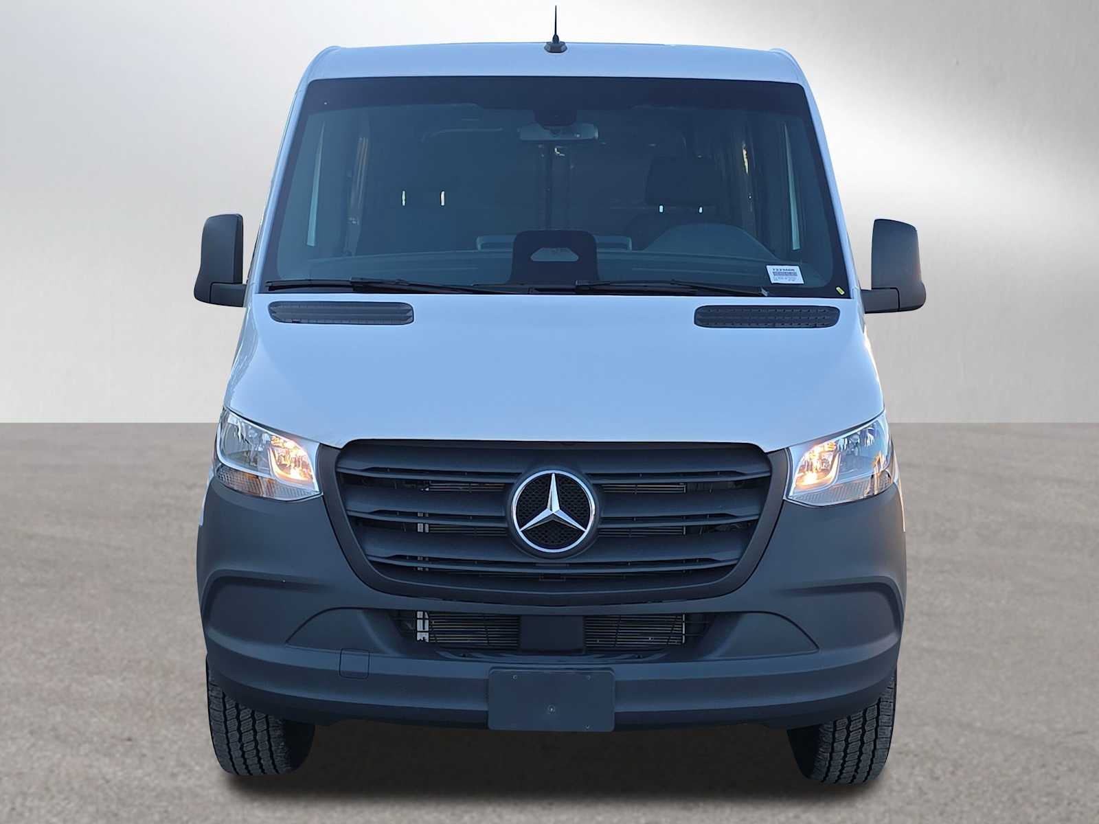 2025 Mercedes-Benz Sprinter Cargo Van 2500 Standard Roof I4 Diesel 144" RWD