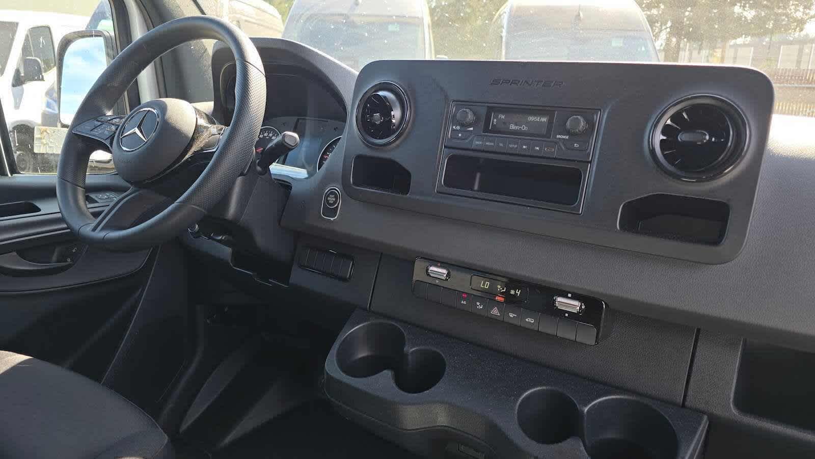 2025 Mercedes-Benz Sprinter Cargo Van 2500 Standard Roof I4 Diesel 144 RWD