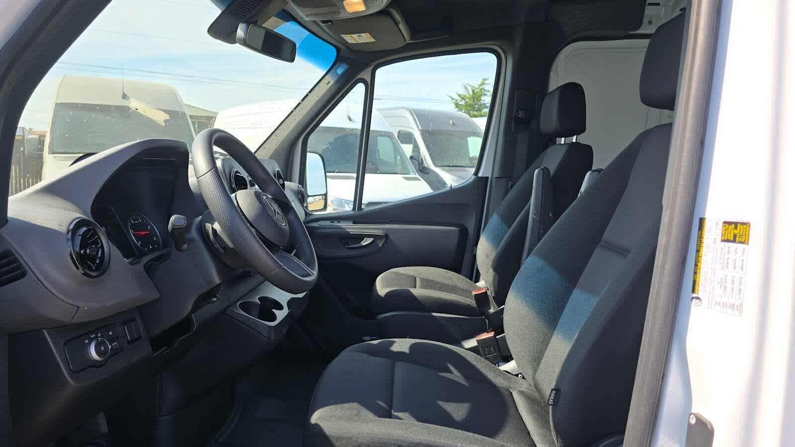 2025 Mercedes-Benz Sprinter Cargo Van 2500 Standard Roof I4 Diesel 144 RWD