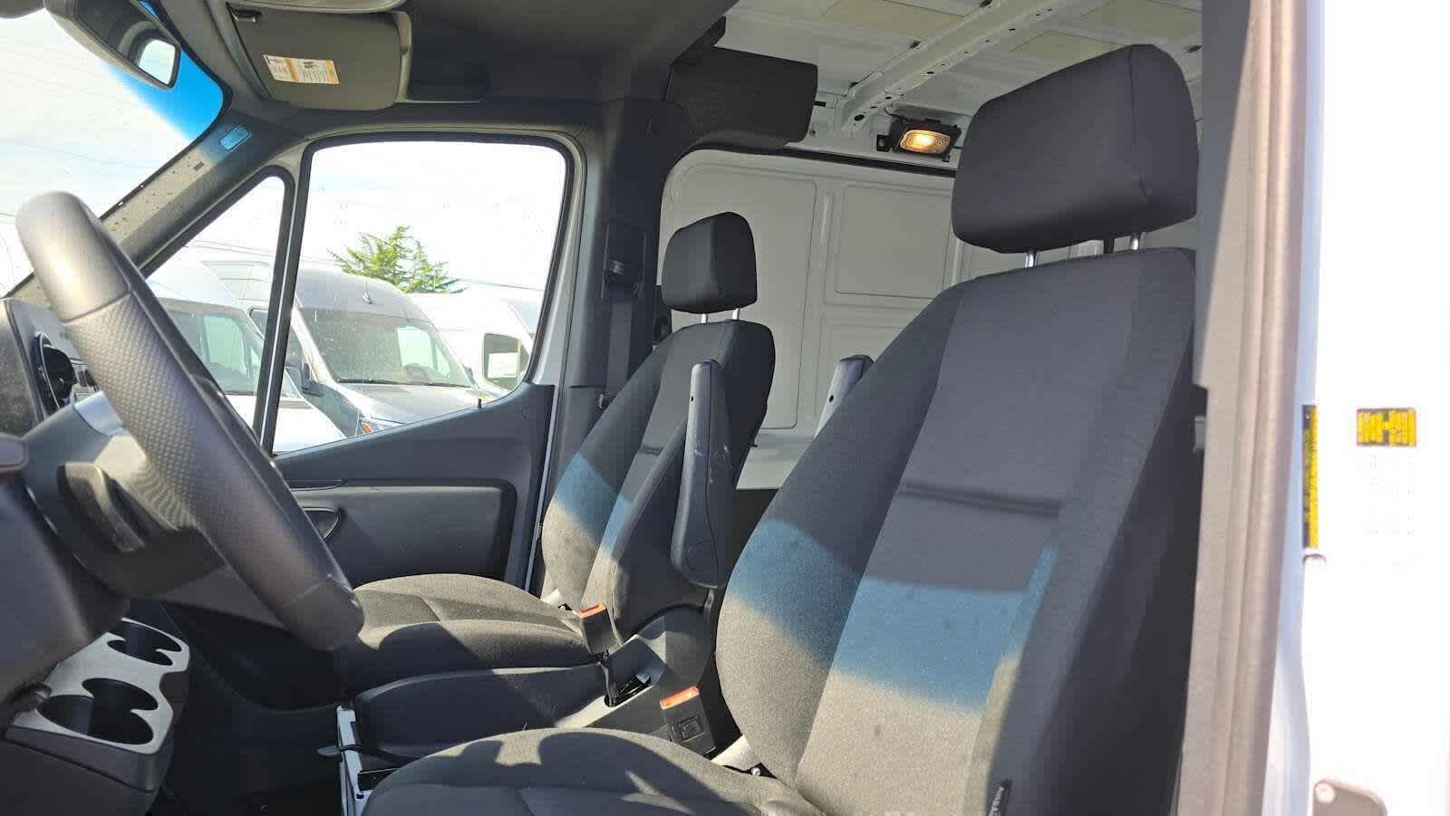 2025 Mercedes-Benz Sprinter Cargo Van 2500 Standard Roof I4 Diesel 144 RWD