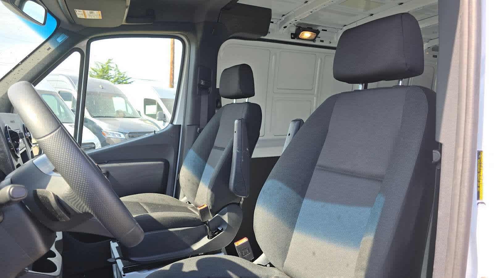 2025 Mercedes-Benz Sprinter Cargo Van 2500 Standard Roof I4 Diesel 144 RWD