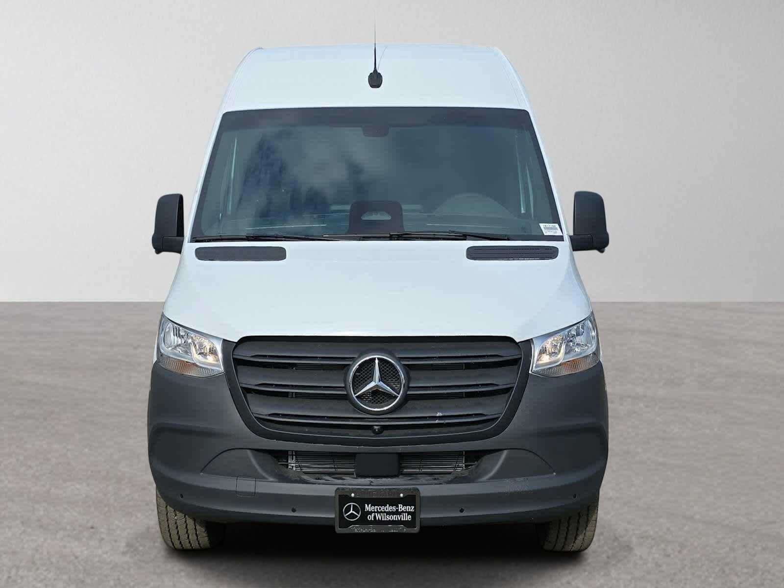 2026 Mercedes-Benz Sprinter 2500 Standard Roof I4 Diesel 144 RWD