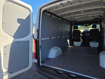 2026 Mercedes-Benz Sprinter Cargo 2500 Standard Roof I4 Diesel 144 RWD