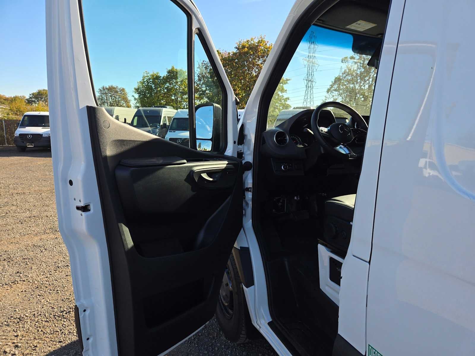 2026 Mercedes-Benz Sprinter Cargo 2500 Standard Roof I4 Diesel 144 RWD