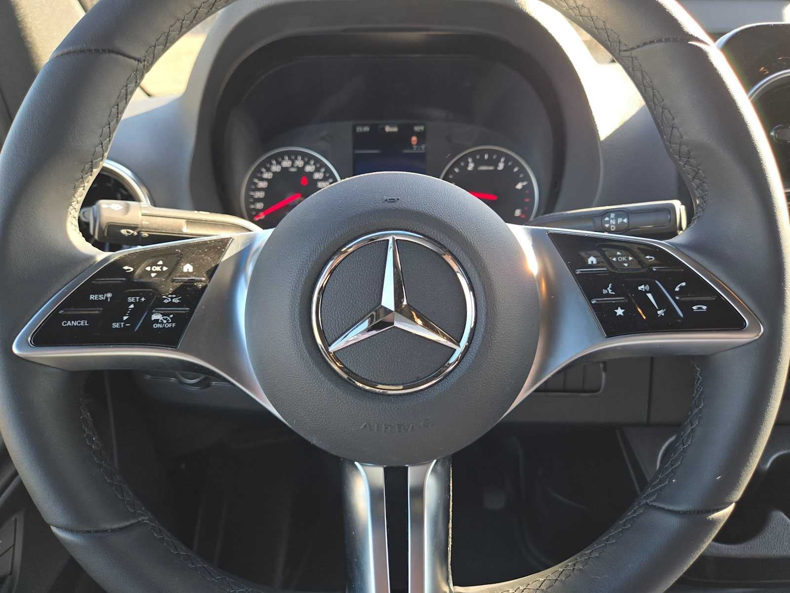 2026 Mercedes-Benz Sprinter Cargo 2500 Standard Roof I4 Diesel 144 RWD