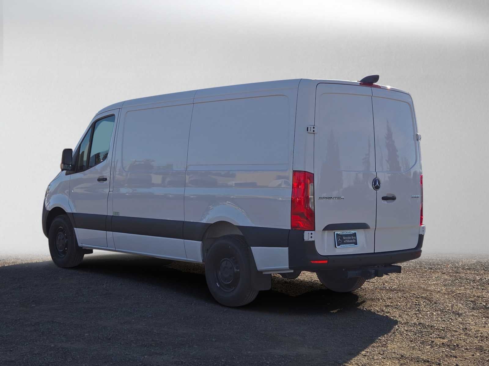 2026 Mercedes-Benz Sprinter Cargo 2500 Standard Roof I4 Diesel 144 RWD