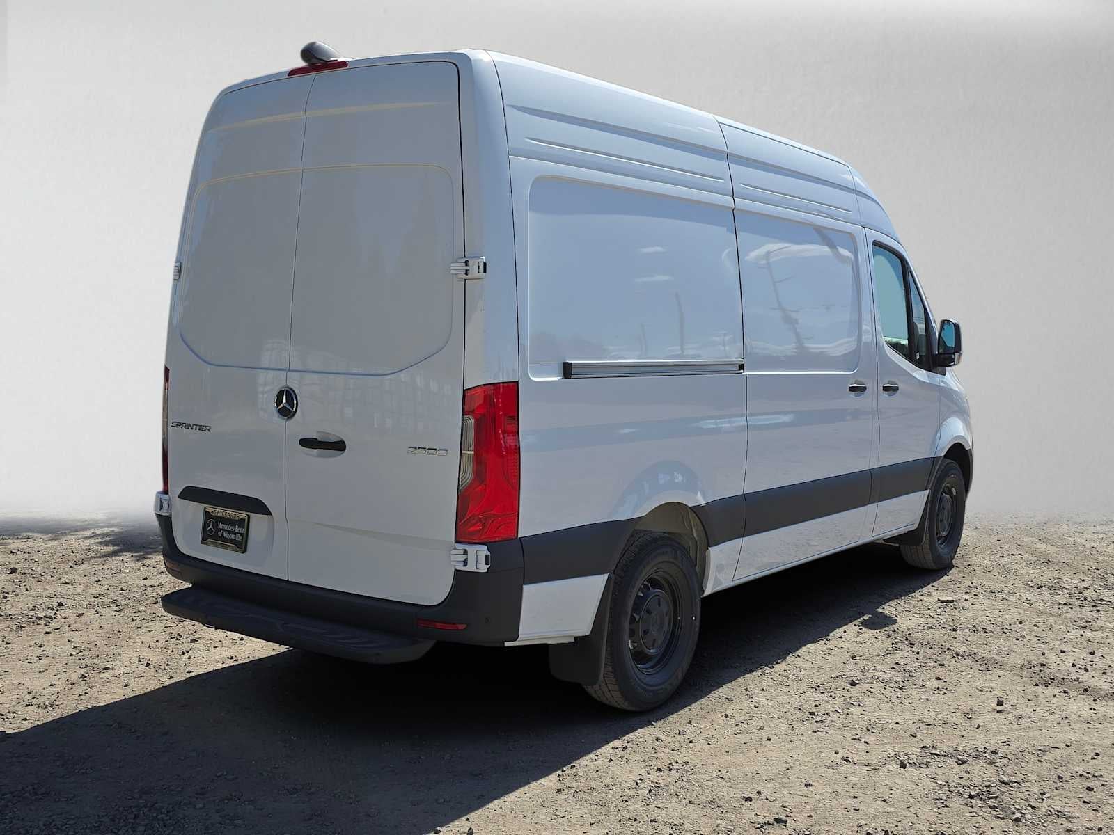 2026 Mercedes-Benz Sprinter 2500 Standard Roof I4 Diesel 144 RWD