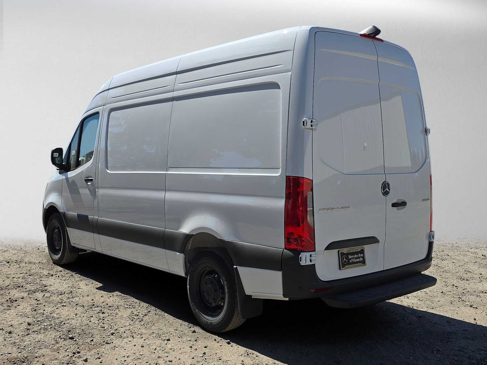 2026 Mercedes-Benz Sprinter 2500 Standard Roof I4 Diesel 144 RWD
