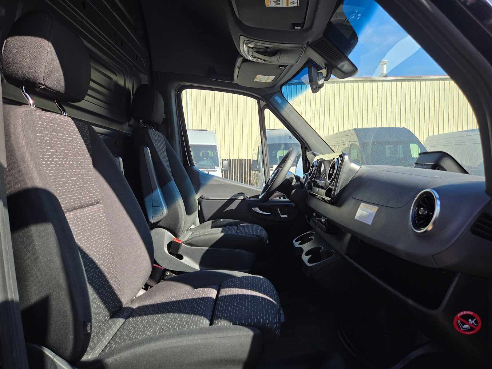 2026 Mercedes-Benz Sprinter Cargo 2500 Standard Roof I4 Diesel 144 RWD